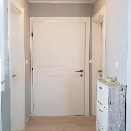 Louminos Apartment *