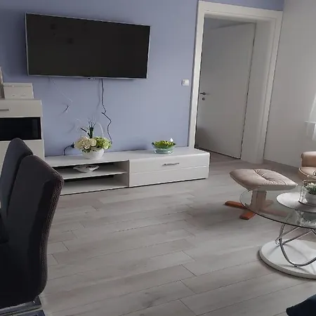 Louminos Apartment Vir